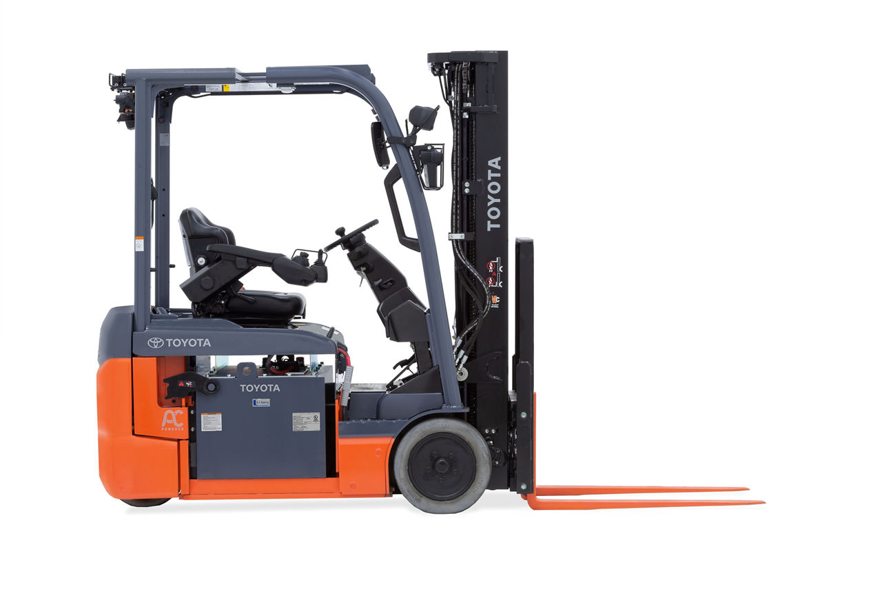 3-Wheel Electric Forklift | Assembled in the U.S.A. | Toyota Forklifts